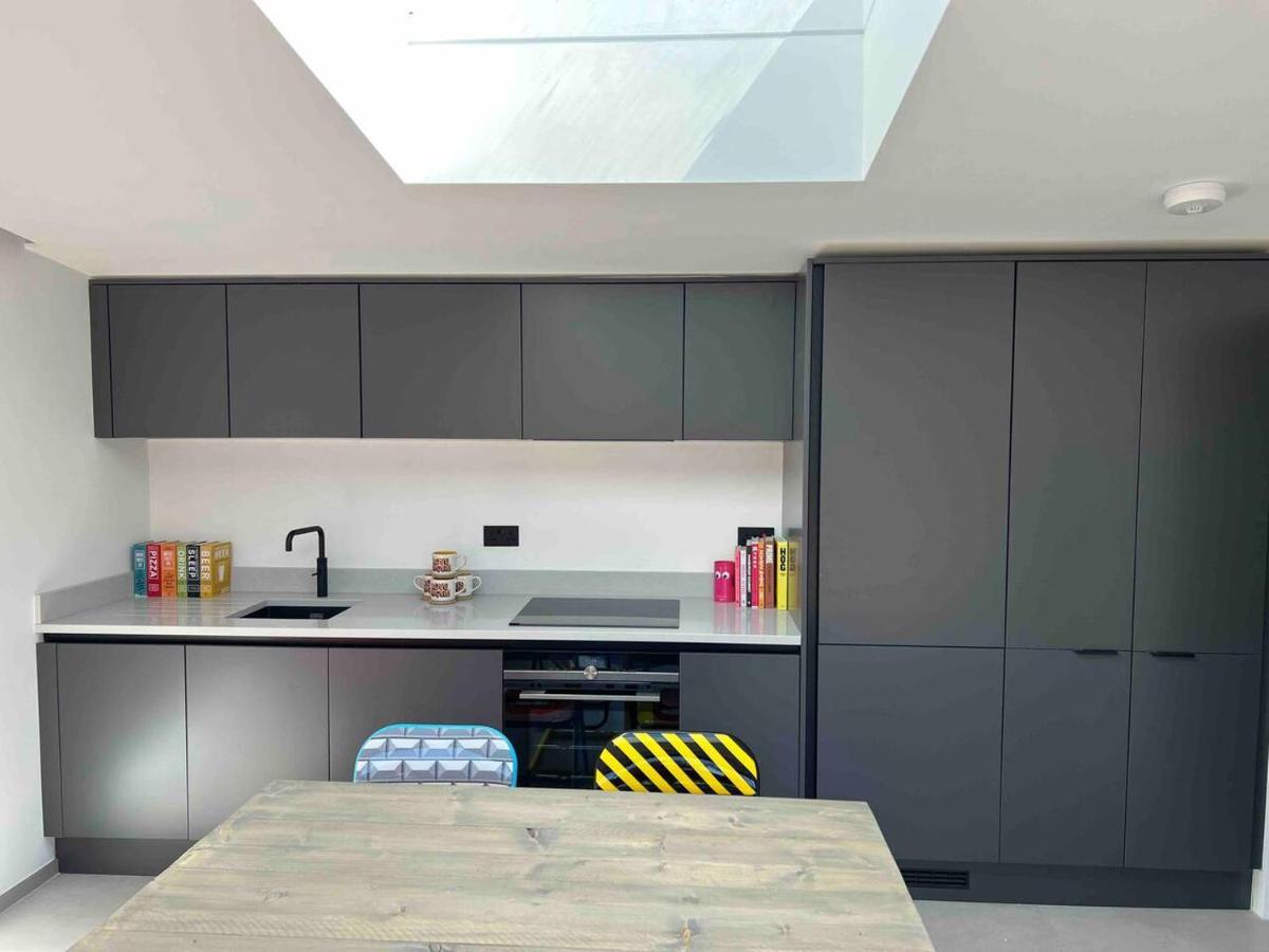 Modern Design, Parking, Central Of Christchurch 크리스트처치 외부 사진
